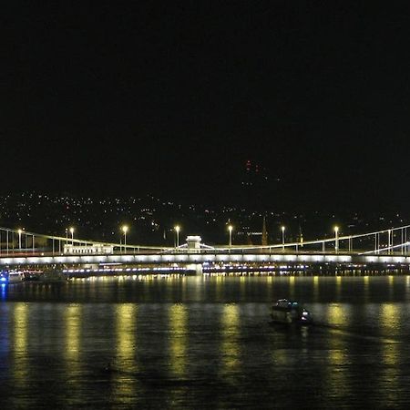 Riverside City Center, 5Th District Budapest Esterno foto