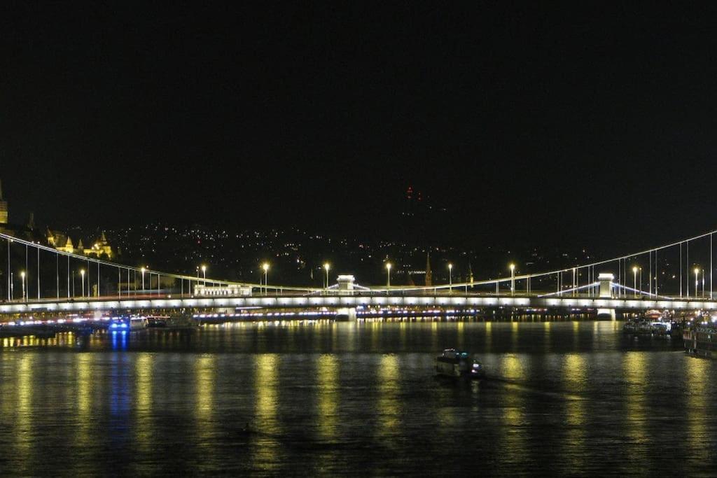 Riverside City Center, 5Th District Budapest Esterno foto