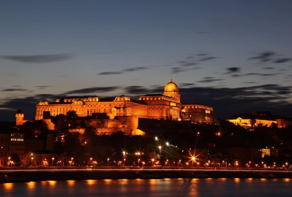 Riverside City Center, 5Th District Budapest Esterno foto